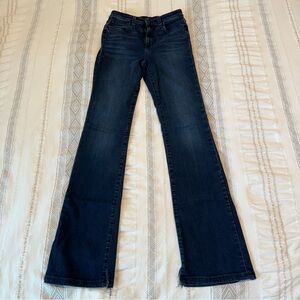 MOVING SALE🌟 Joe’s Jeans high rise curvy bootcut
